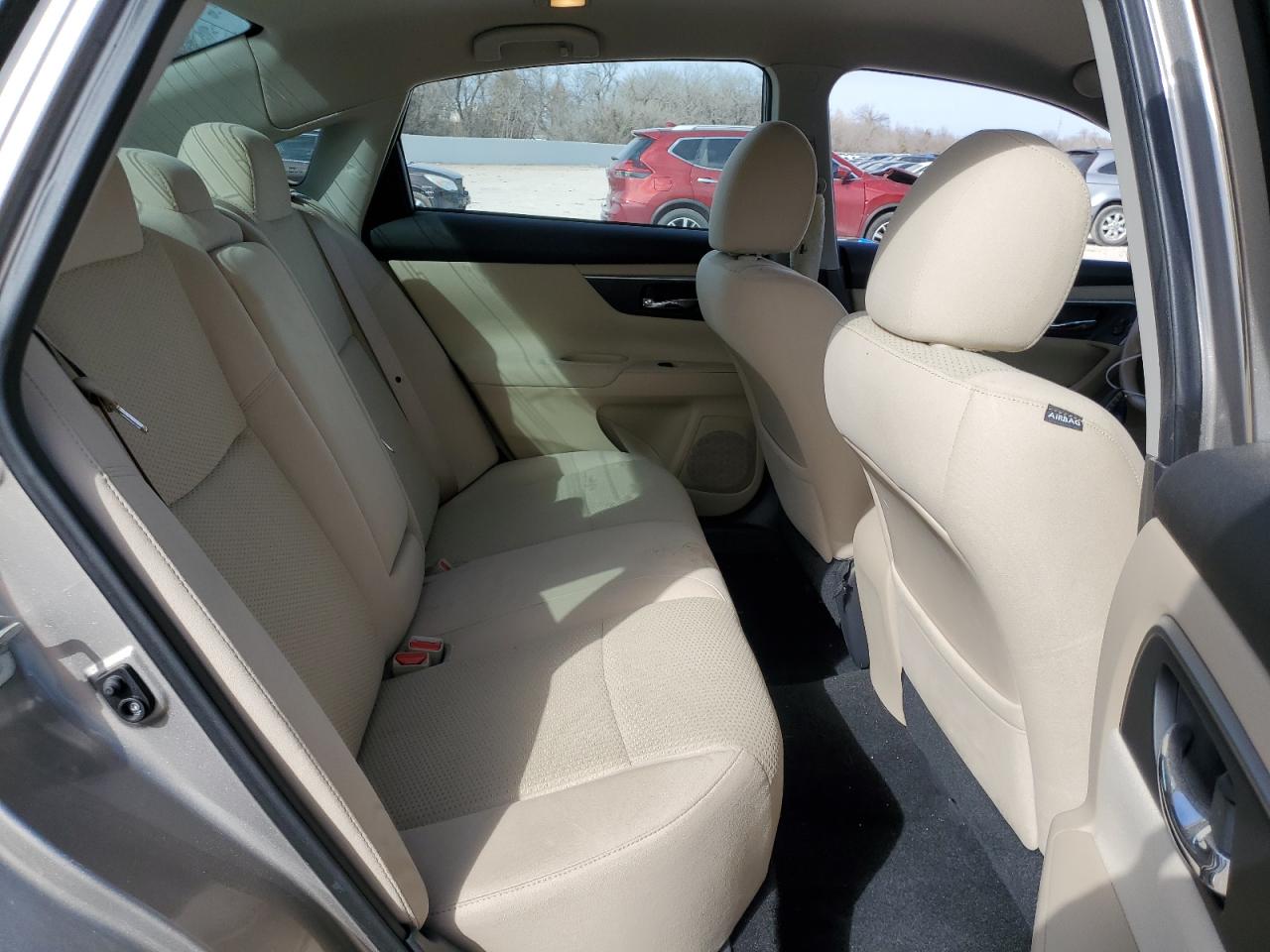 2015 Nissan Altima - Image 11