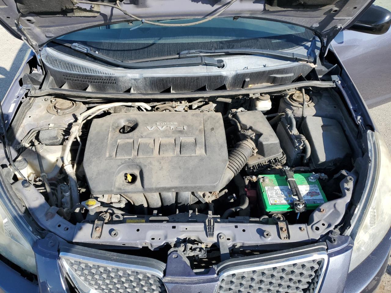 2010 Pontiac Vibe - Image 11