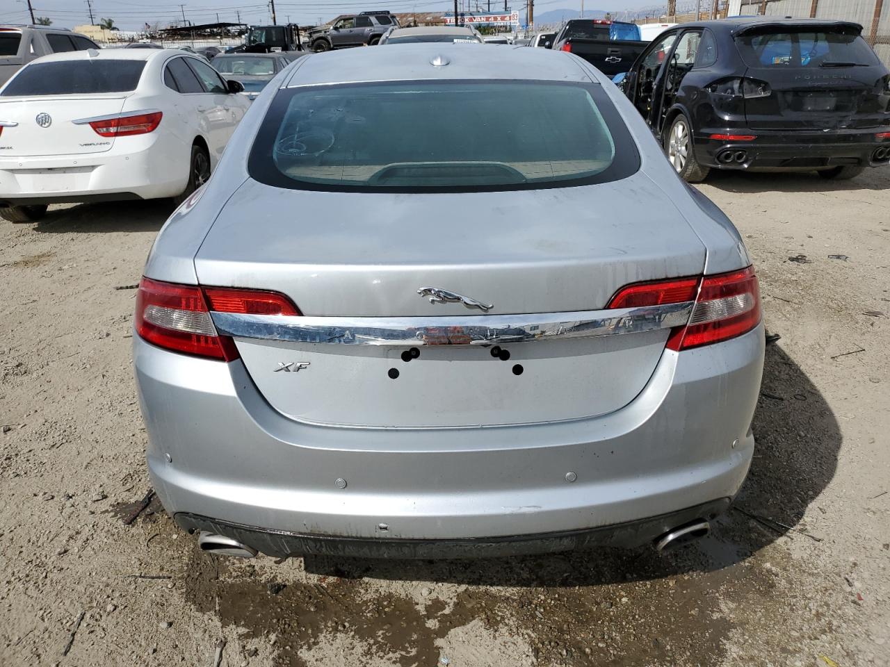 2009 Jaguar XF - Image 6