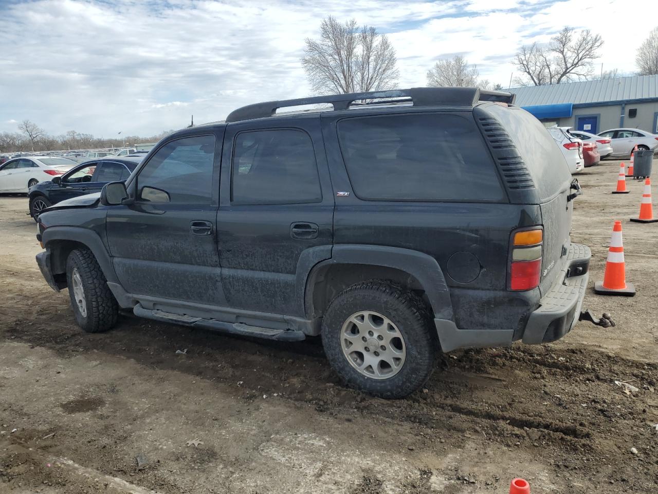 2005 Chevrolet Tahoe - Image 2