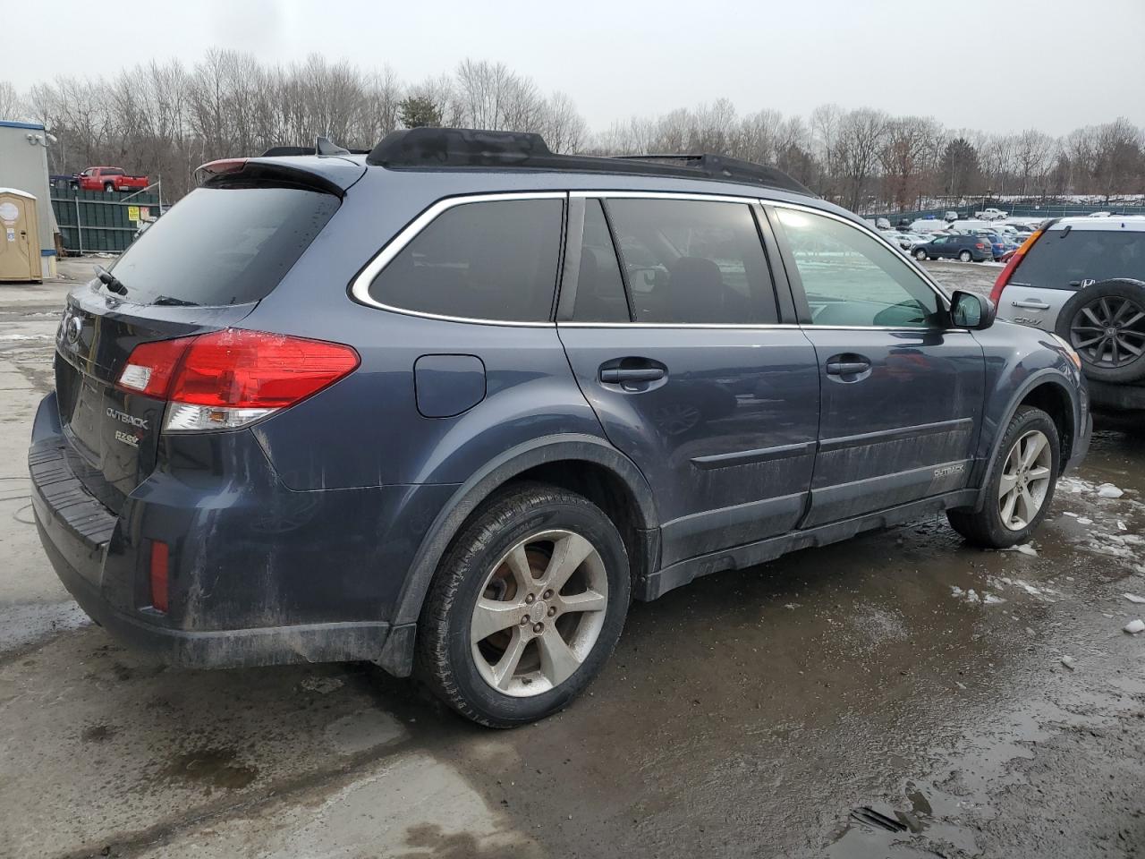 2014 Subaru Outback - Image 3