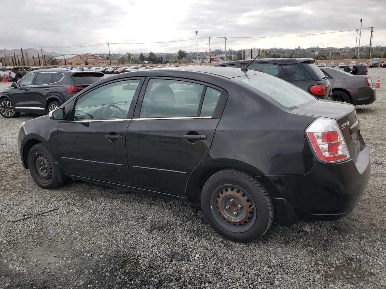 2009 Nissan Sentra - Image 2