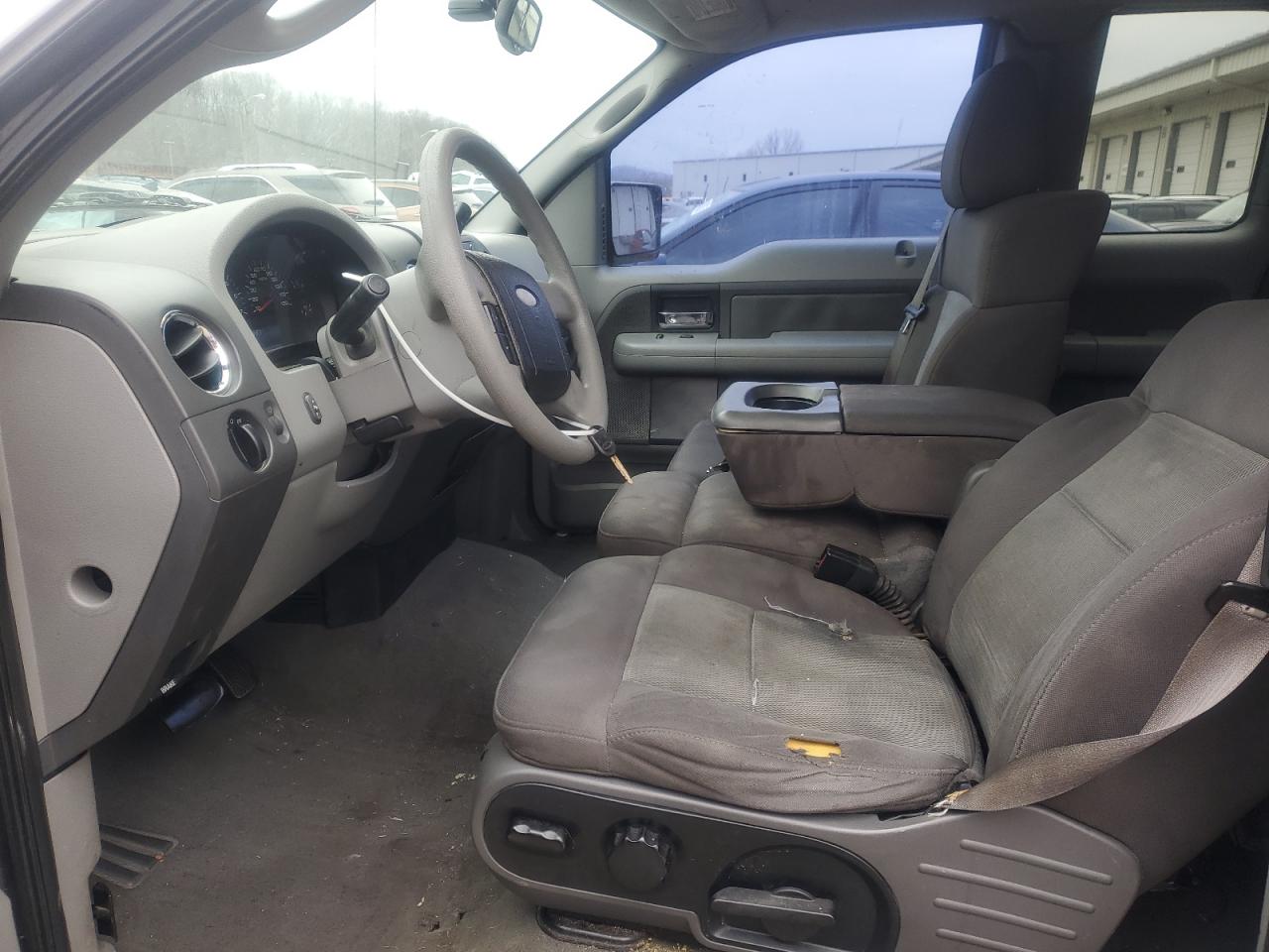 2004 Ford F-150 - Image 7