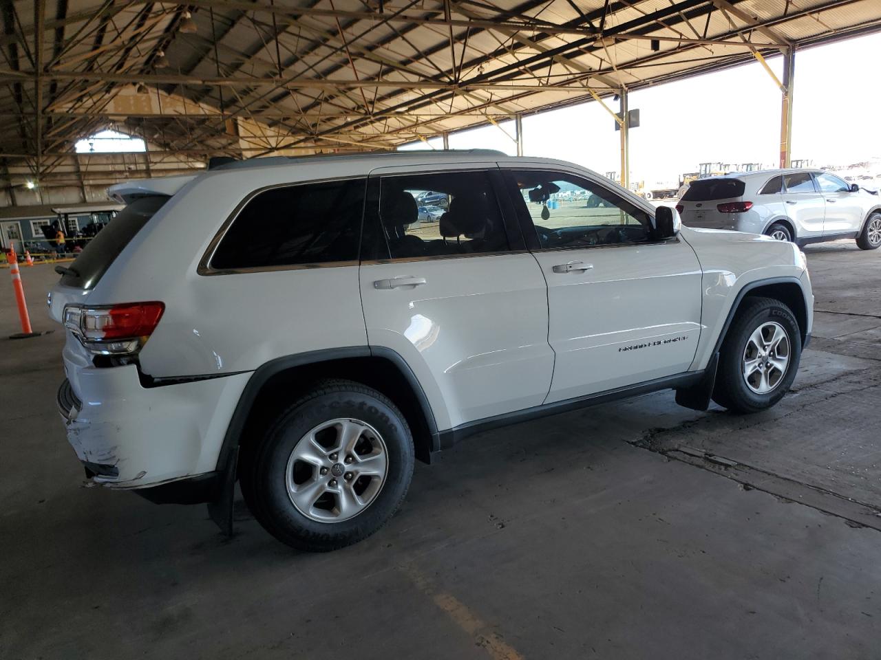 2014 Jeep Grand Cherokee - Image 3