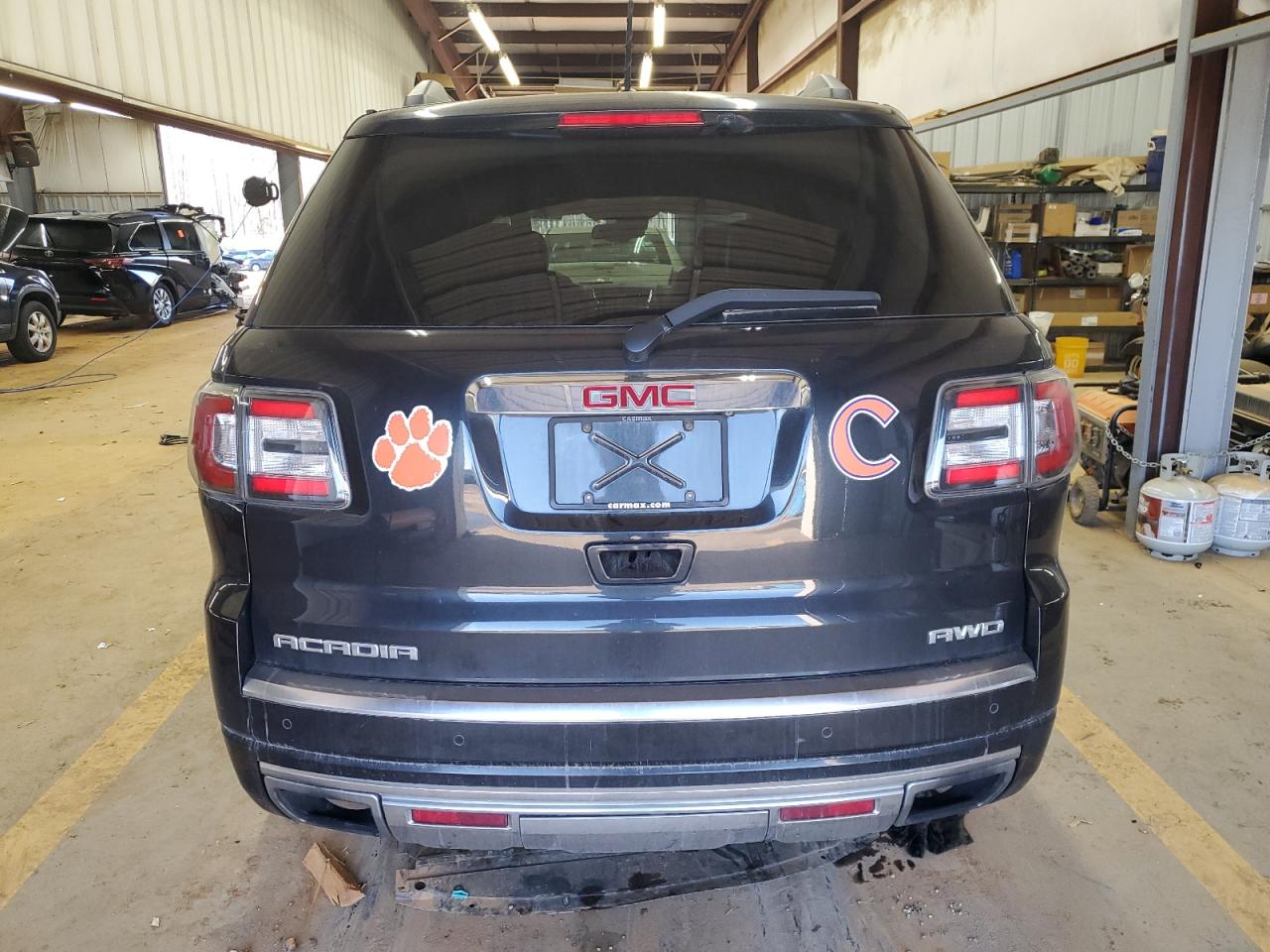 2015 GMC Acadia - Image 6