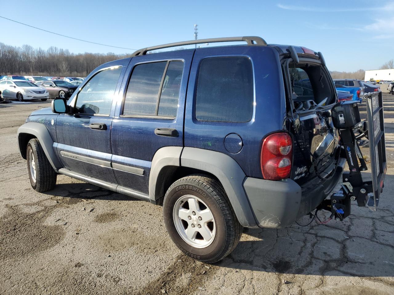 2007 Jeep Liberty (North America) - Image 2
