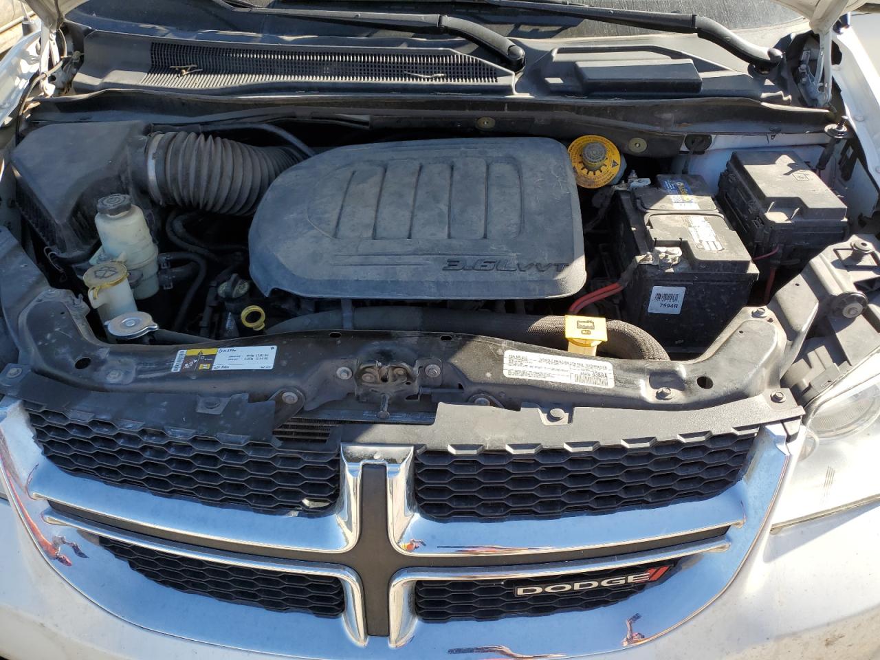 2019 Dodge Caravan - Image 12