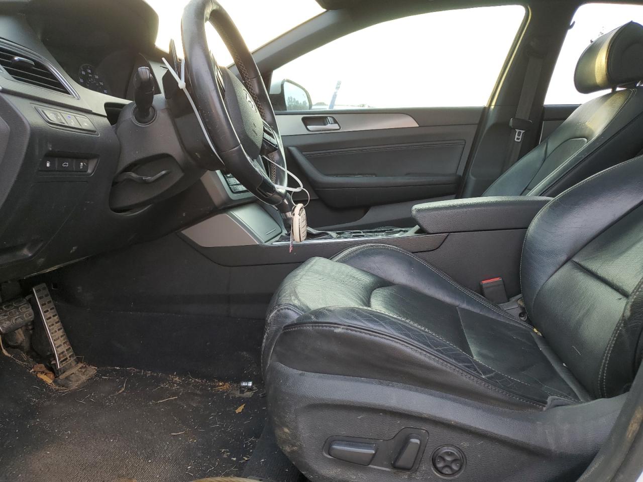 2015 Hyundai Sonata - Image 7
