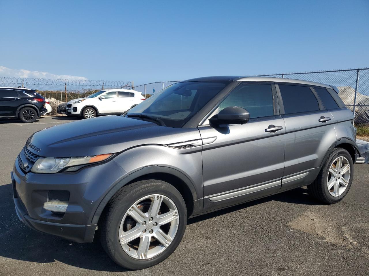 2015 Land Rover Range Rover Evoque Pure Premium for Sale in Kapolei, HI - Vandalism