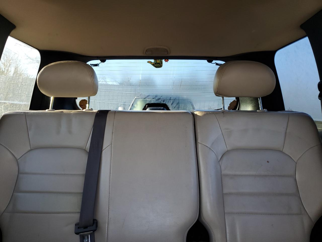 2002 Jeep Liberty (North America) - Image 10