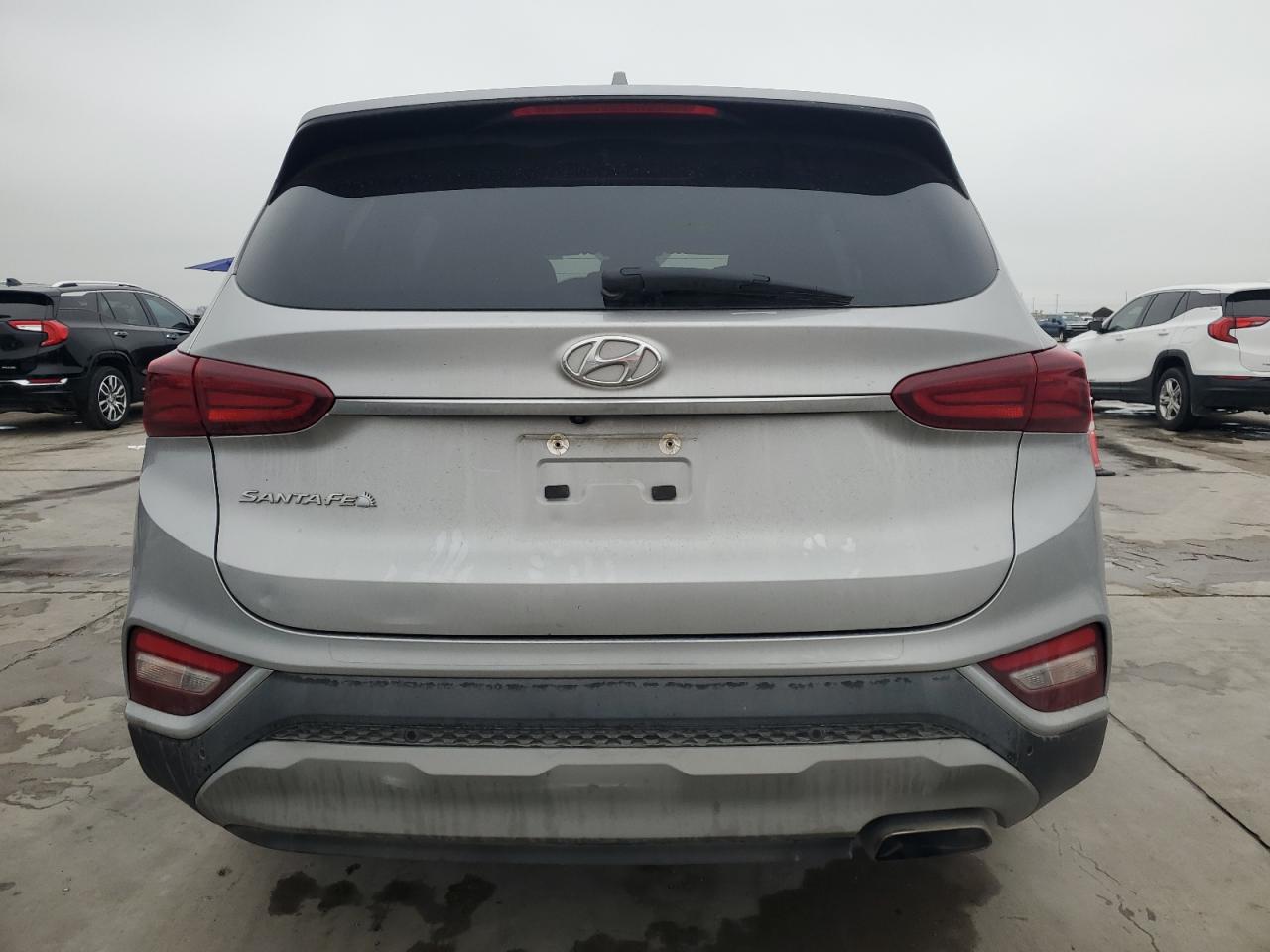 2020 Hyundai Santa Fe - Image 6