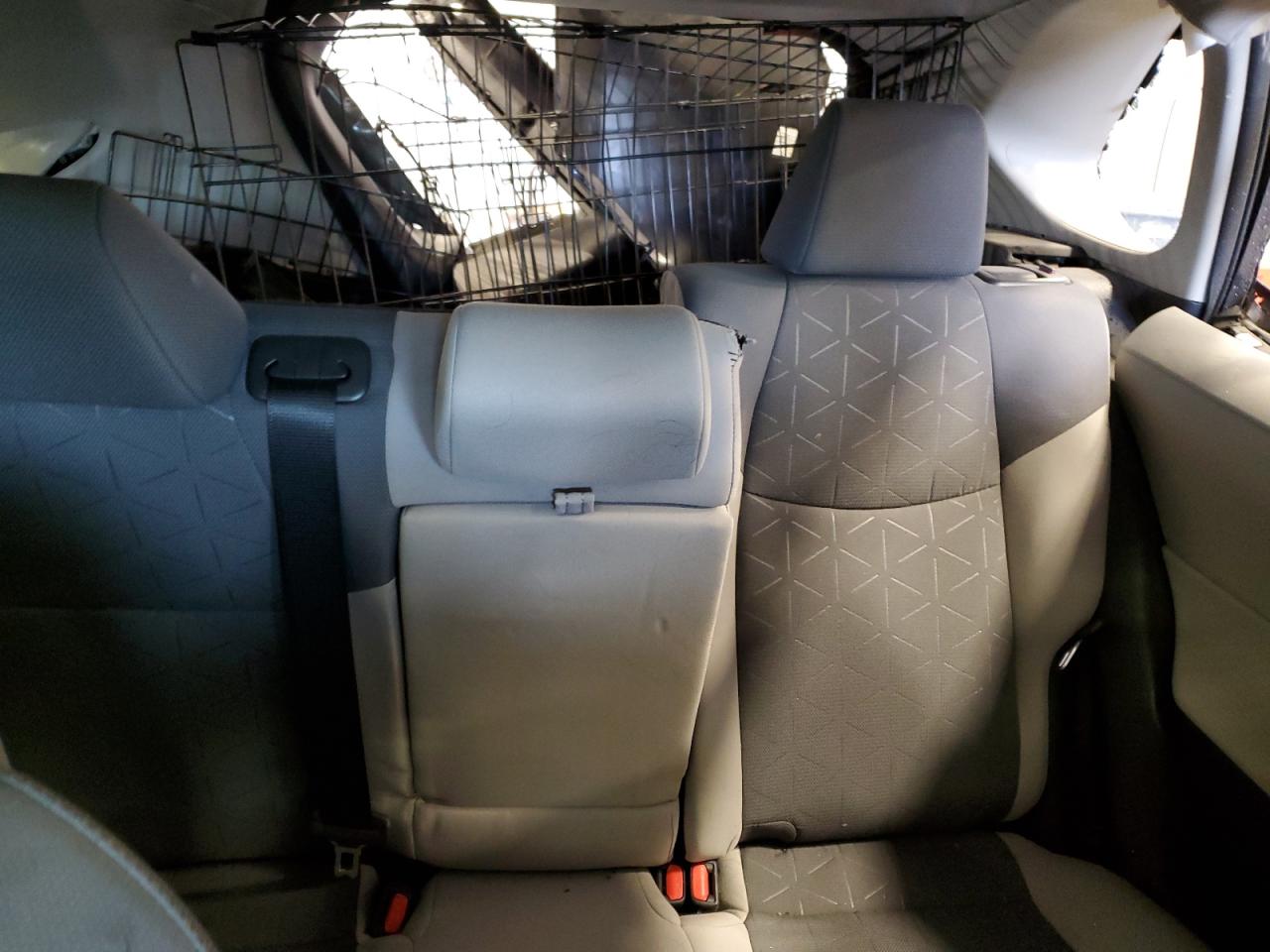 2024 Toyota RAV 4 - Image 10