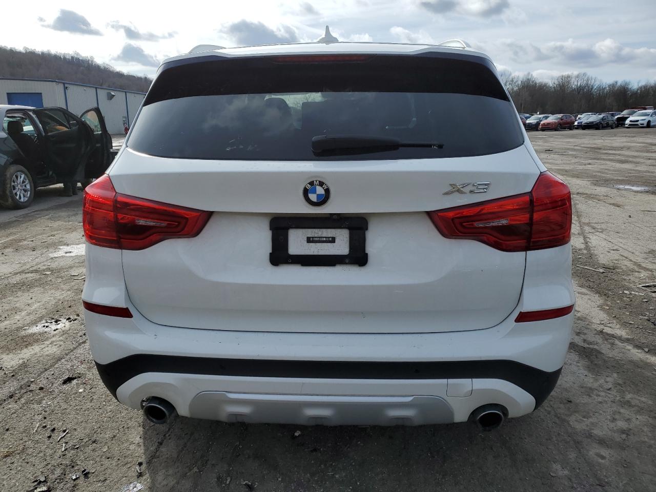 2018 BMW X3 - Image 6