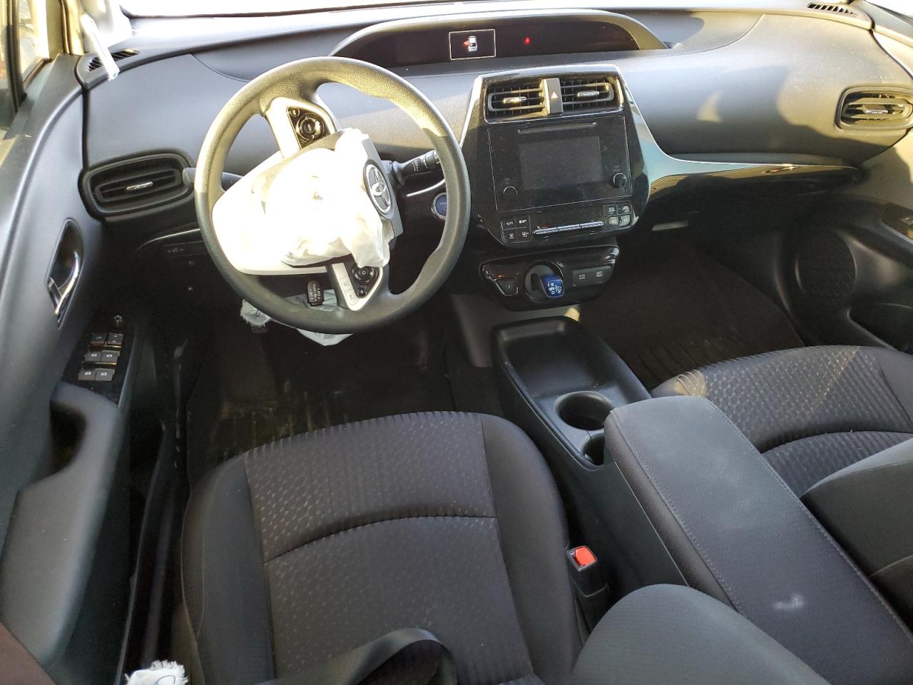 2017 Toyota Prius - Image 8