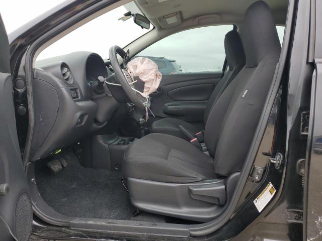  NISSAN VERSA 2016 Чорний