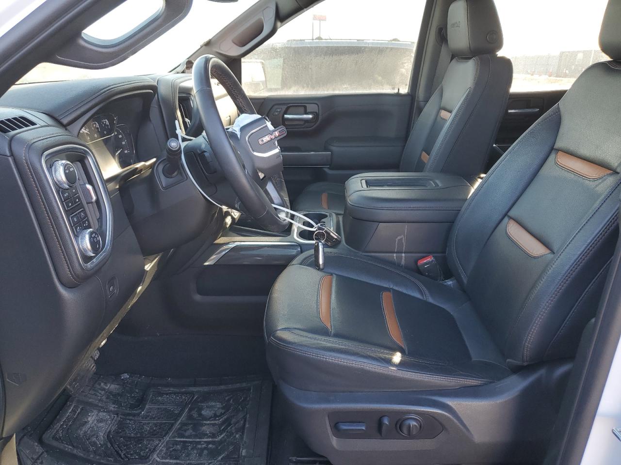 2022 GMC Sierra - Image 7
