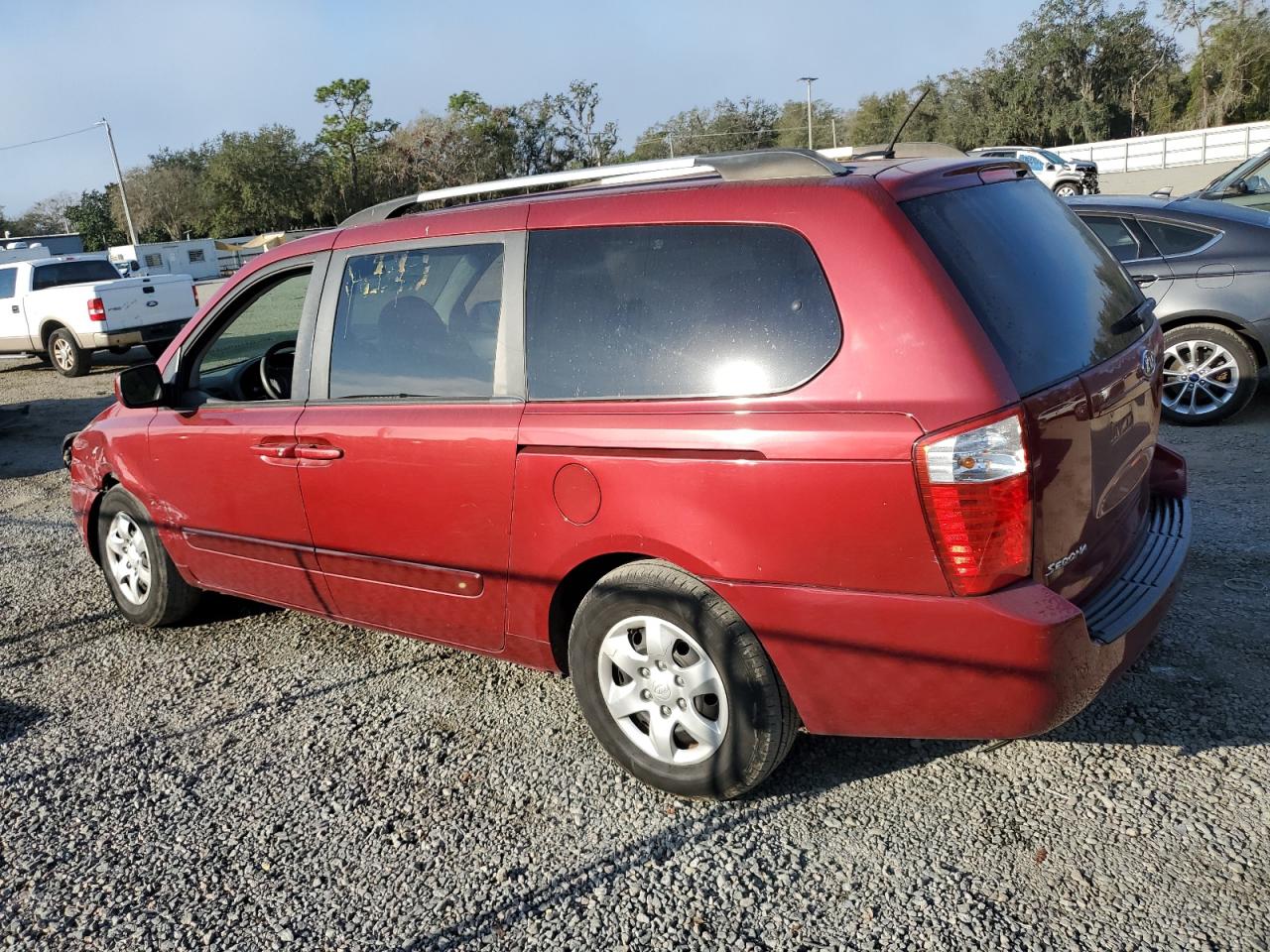 2009 Kia Sedona - Image 2