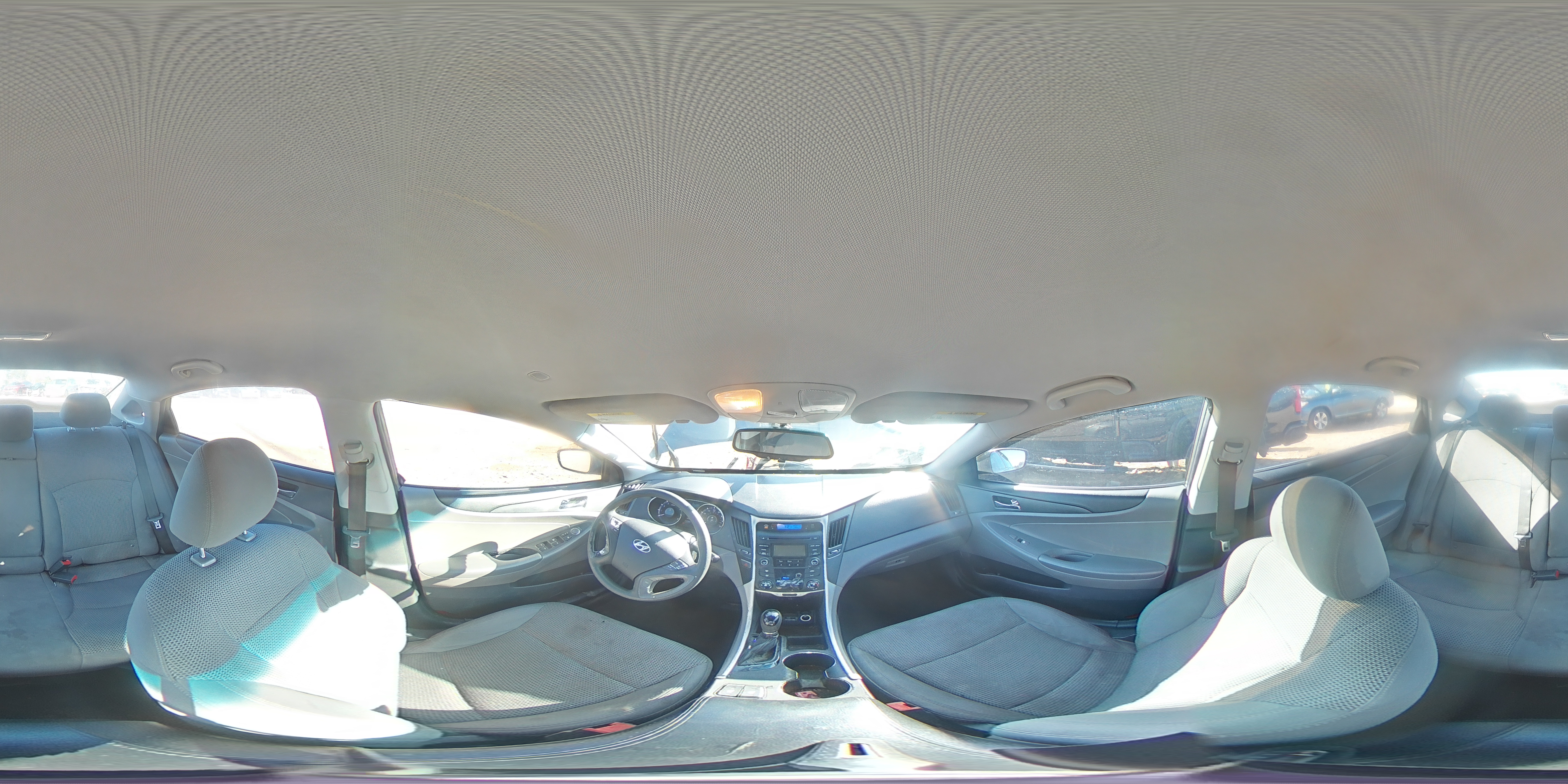 2013 Hyundai Sonata - Image 13