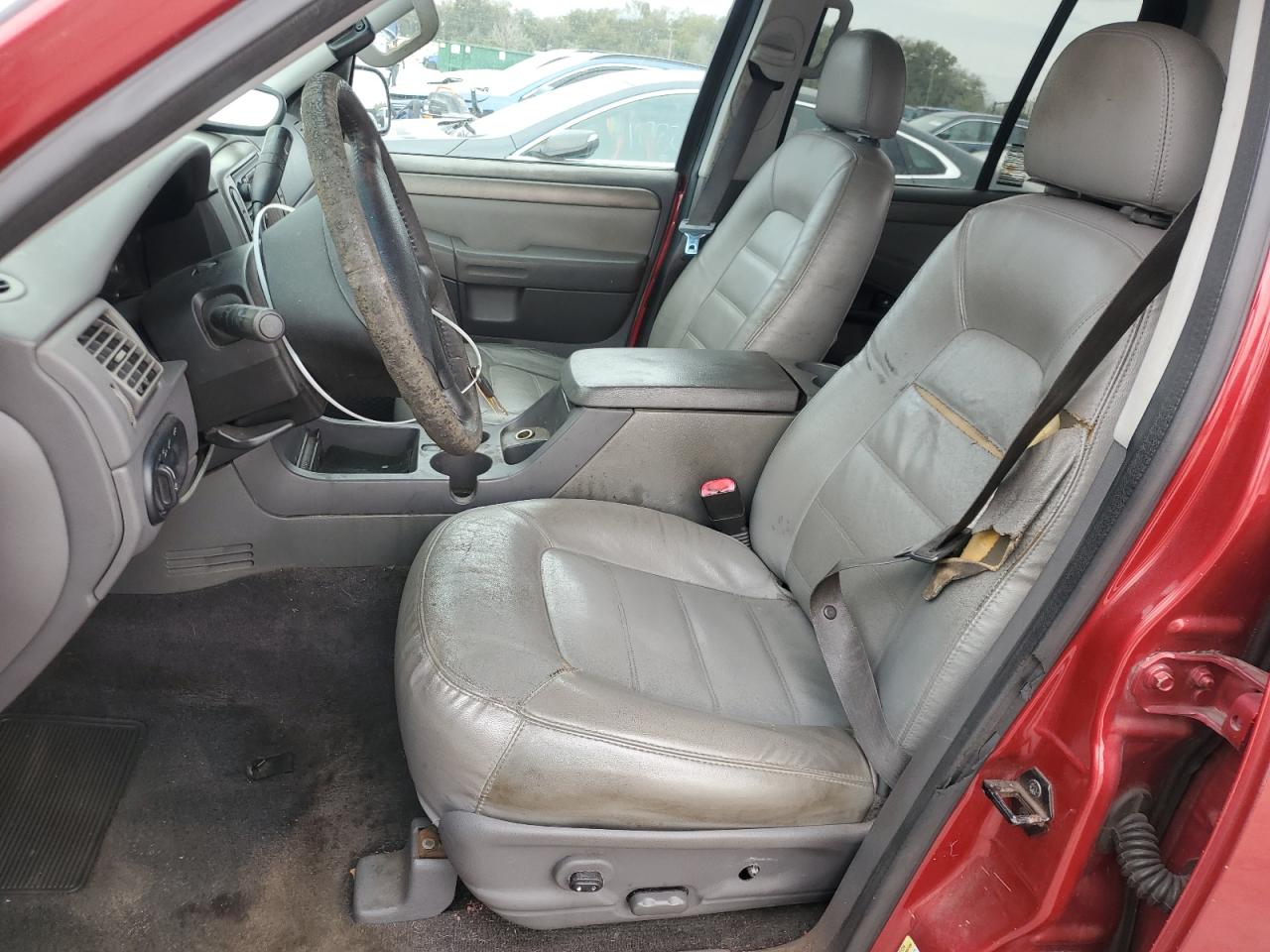 2005 Ford Explorer - Image 7