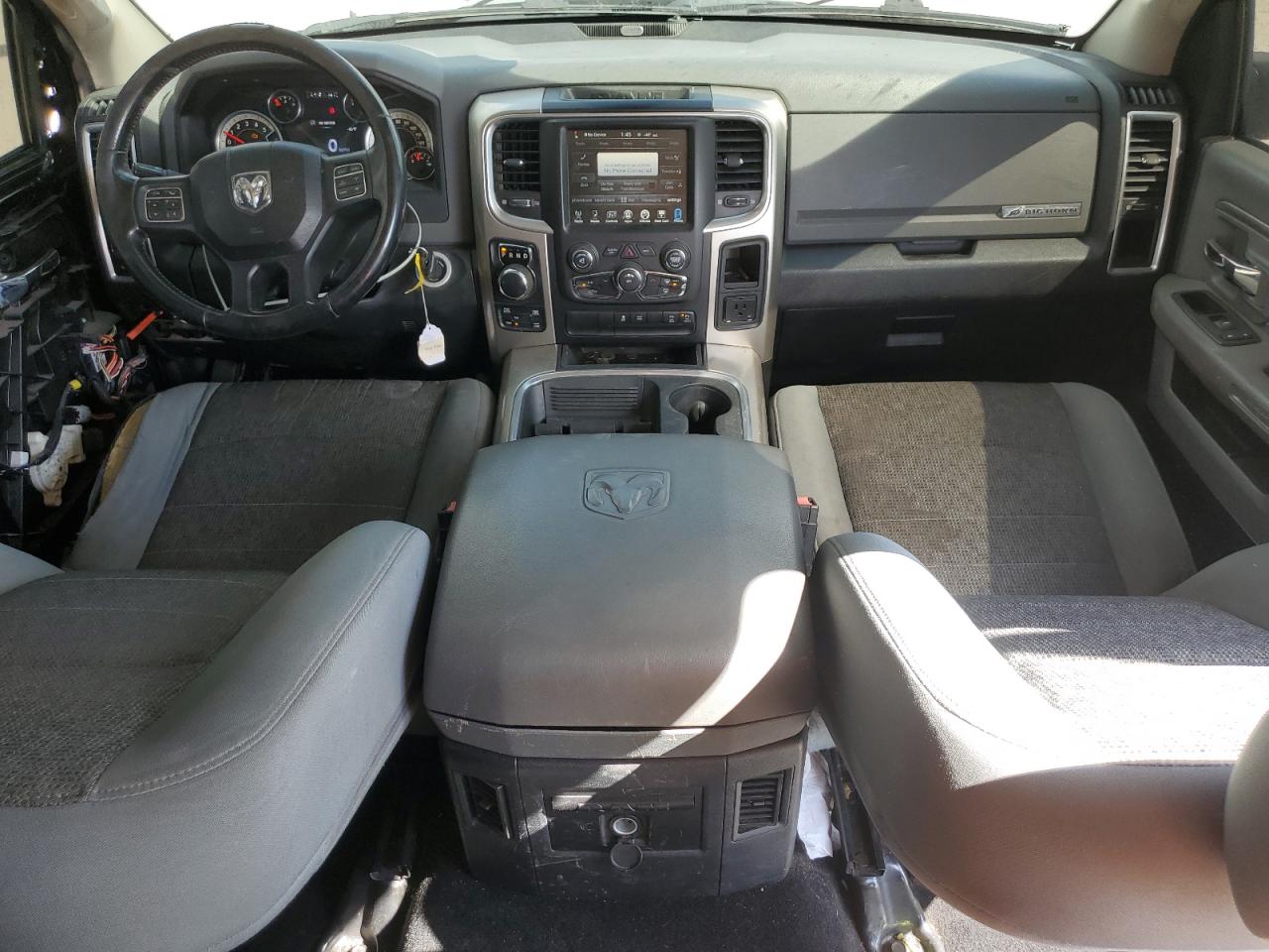 2016 RAM 1500 - Image 8