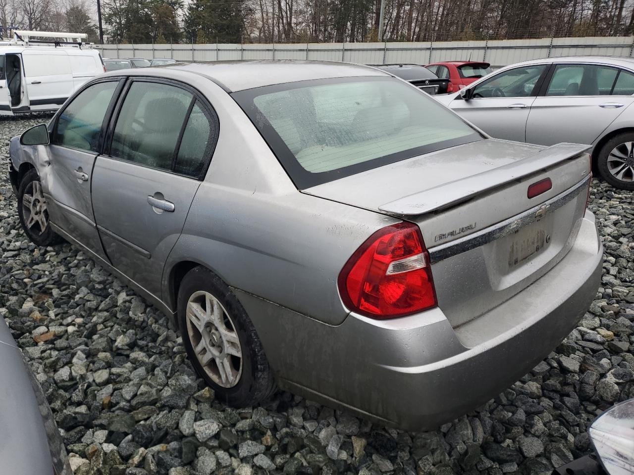 2006 Chevrolet Malibu - Image 2