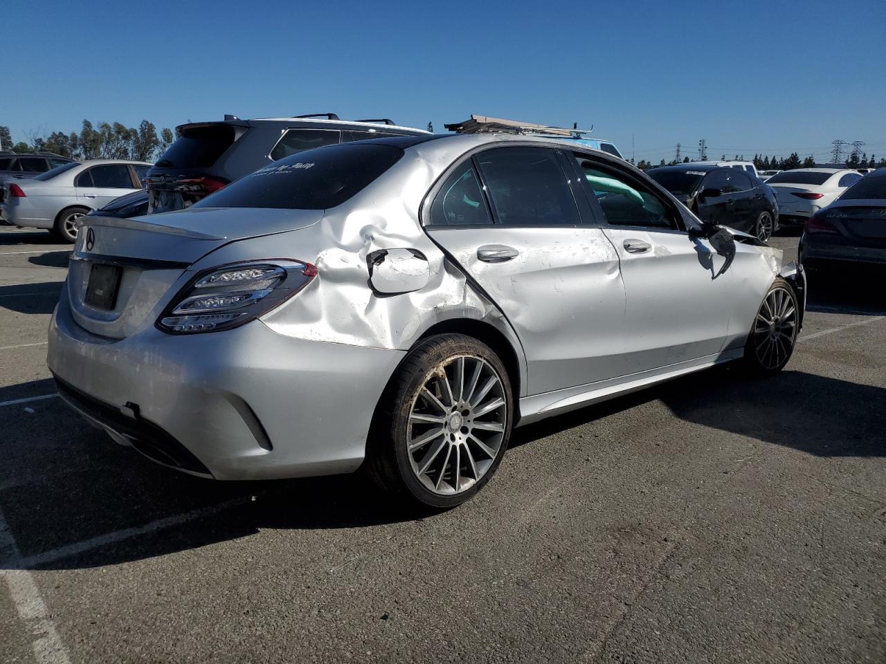 2015 Mercedes-Benz C-klasse - Image 3