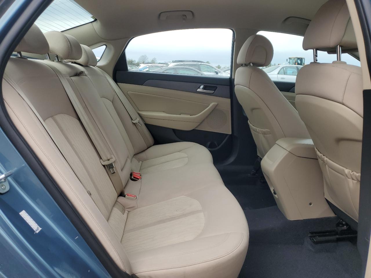 2016 Hyundai Sonata - Image 11