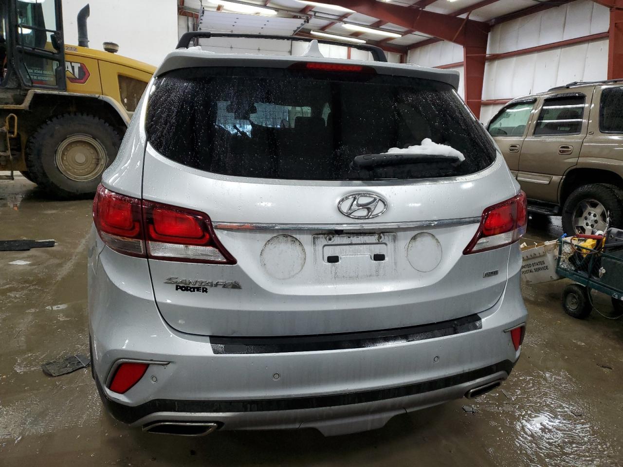 2017 Hyundai Santa Fe - Image 6
