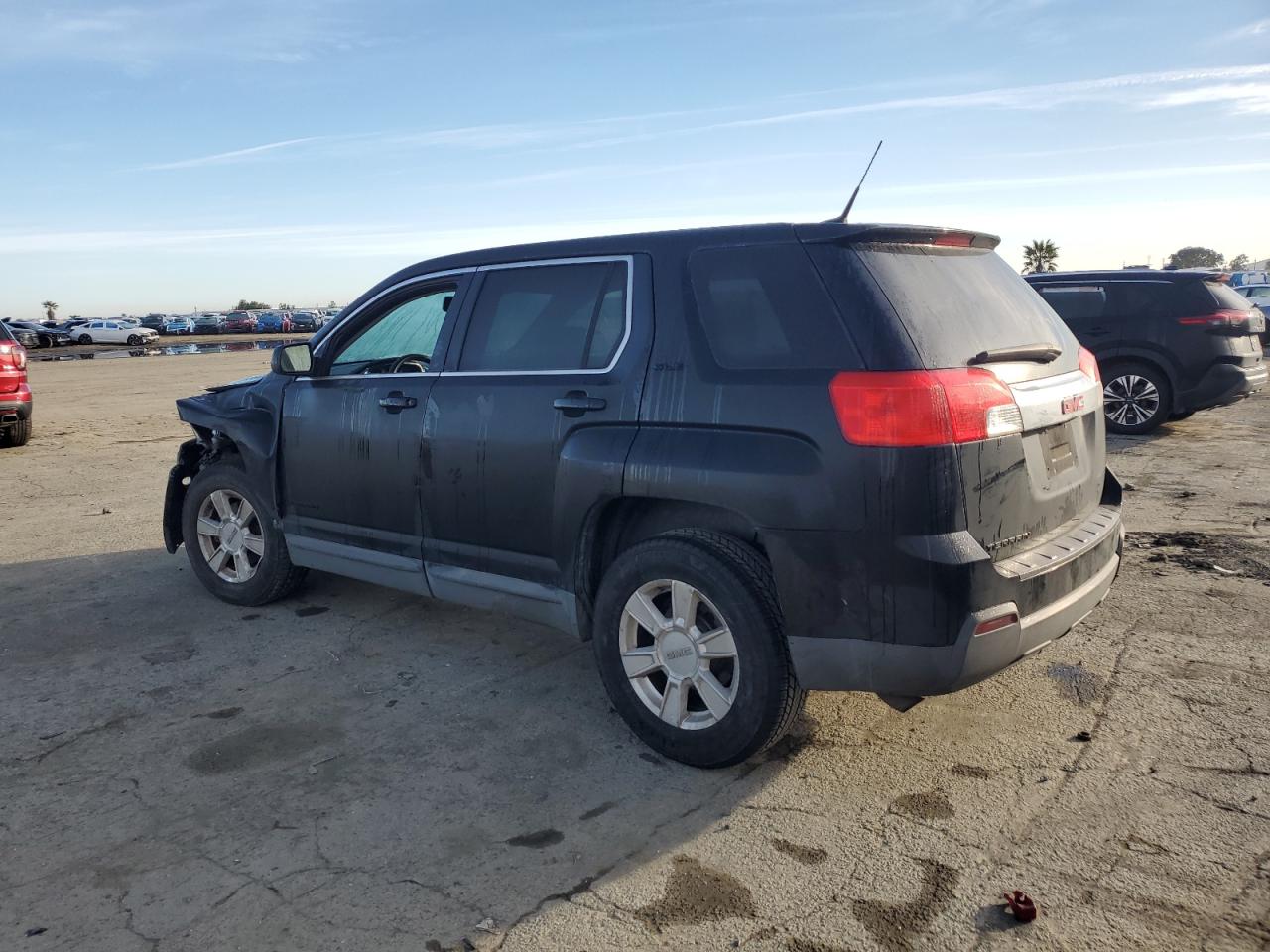 2011 GMC Terrain - Image 2