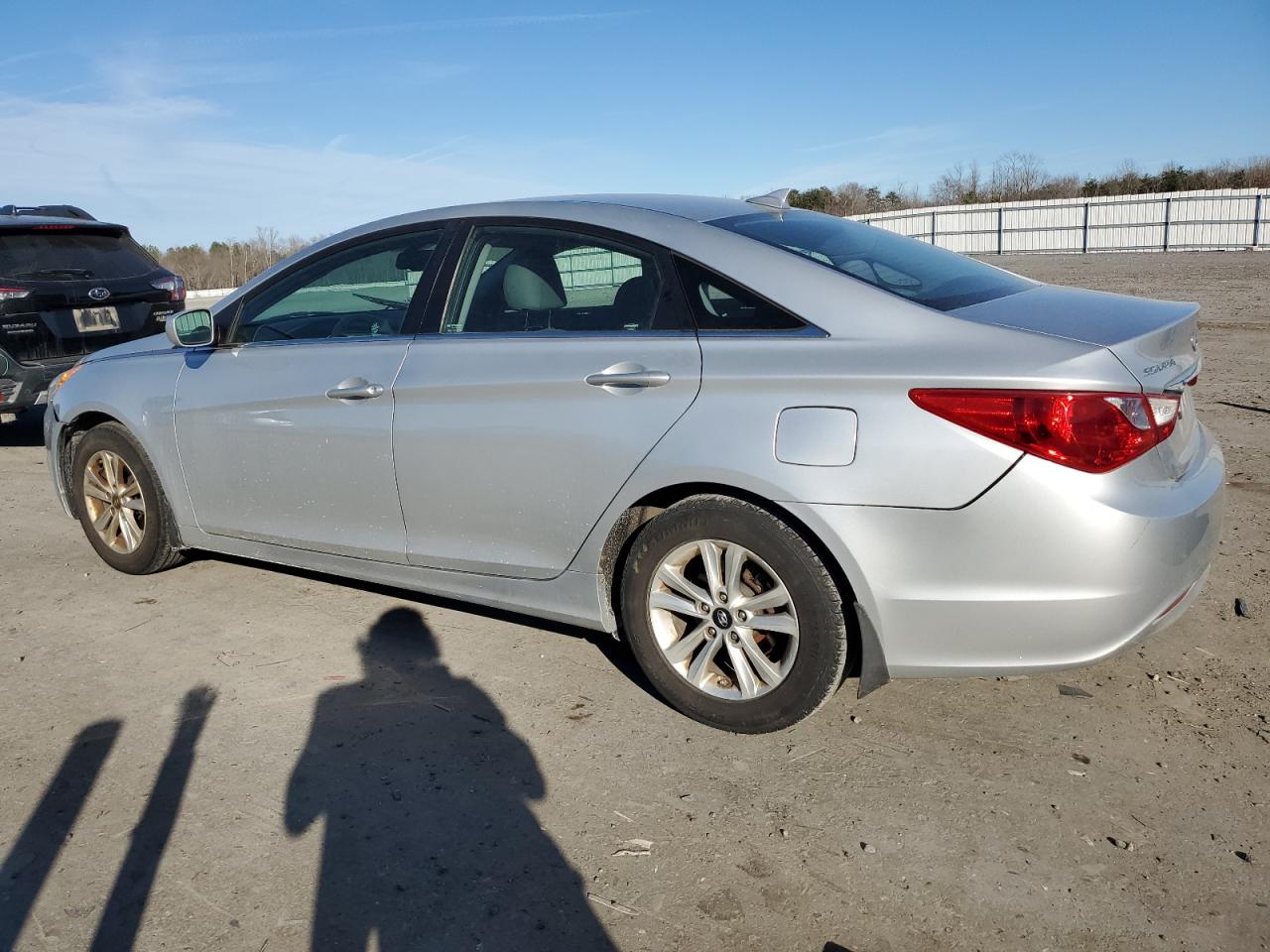 2013 Hyundai Sonata - Image 2
