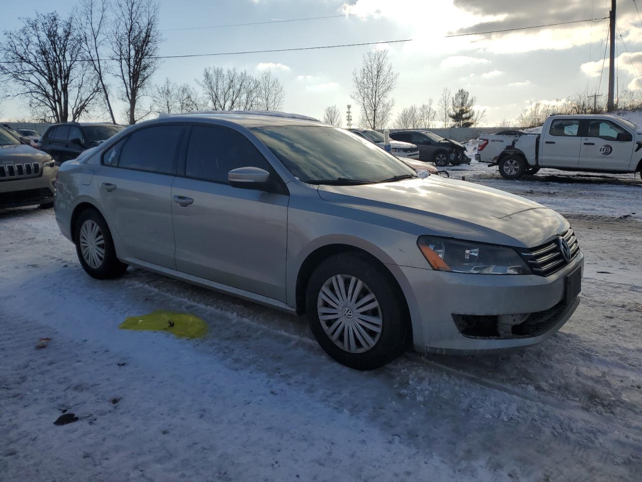 2014 Volkswagen Passat - Image 4