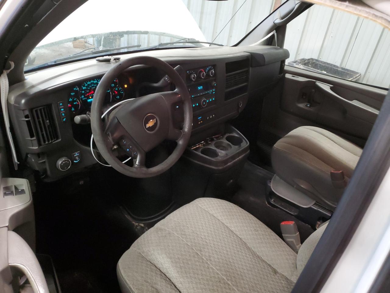 2011 Chevrolet Express - Image 8