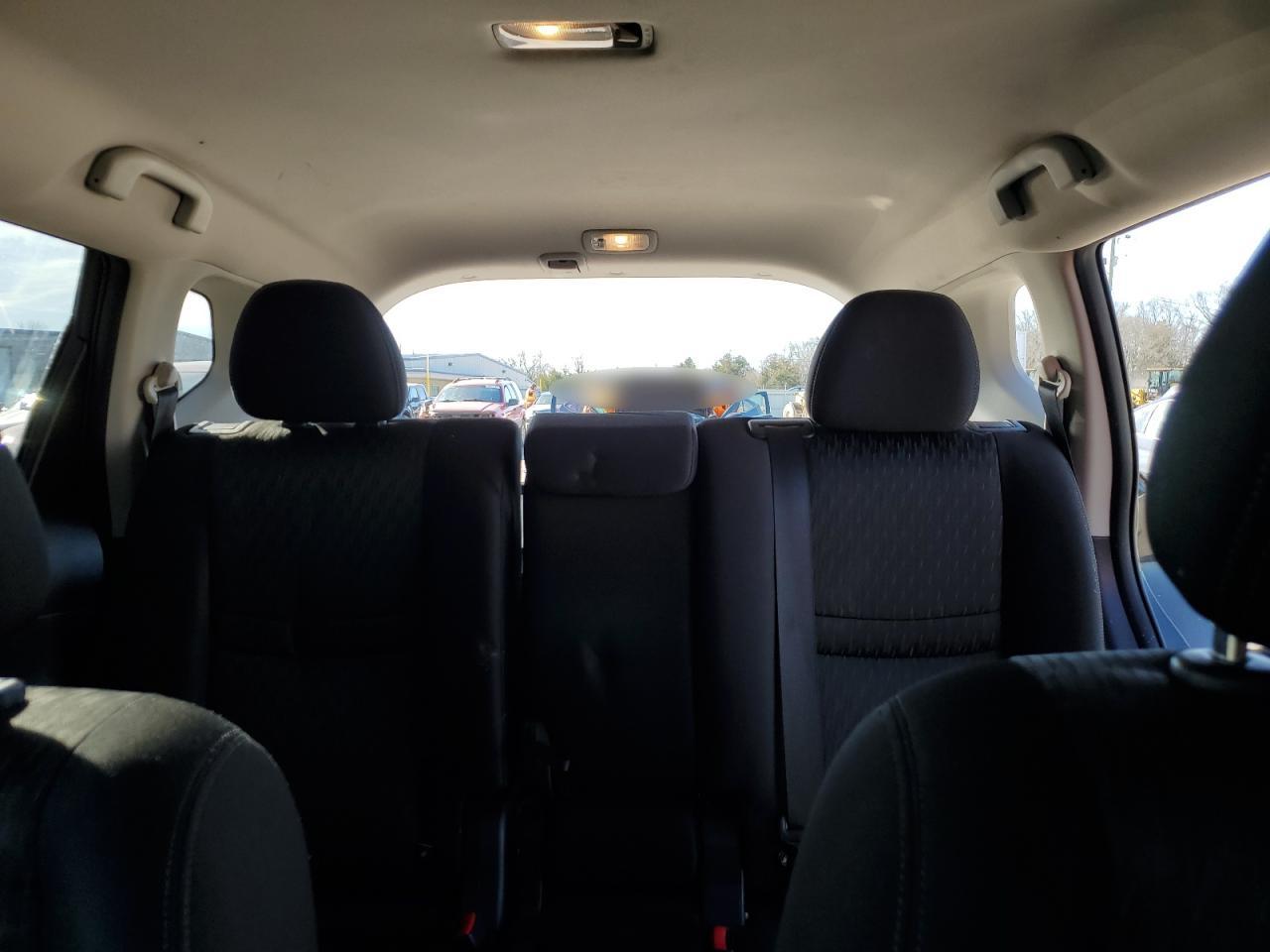 2019 Nissan Rogue - Image 10