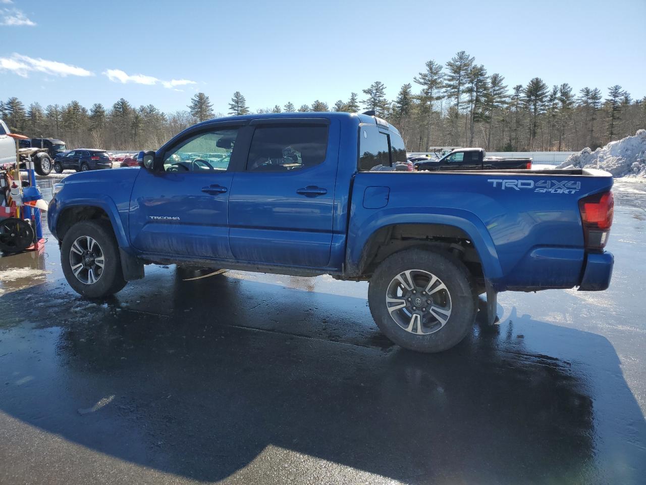 2018 Toyota Tacoma - Image 2