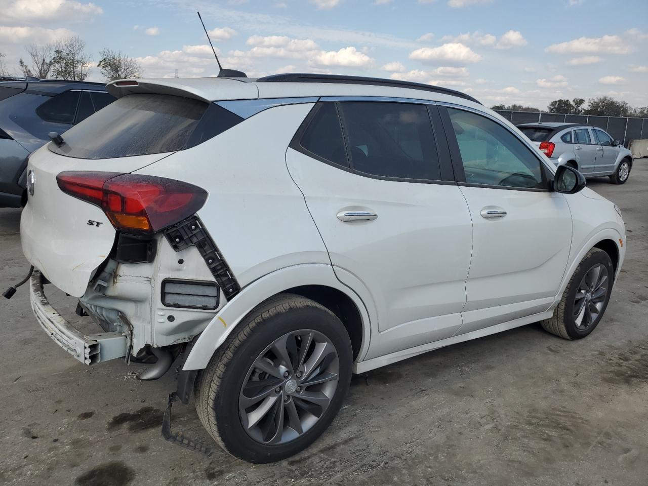 2020 Buick Encore - Image 3