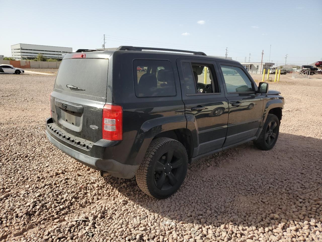 2015 Jeep Liberty (Patriot) - Image 3