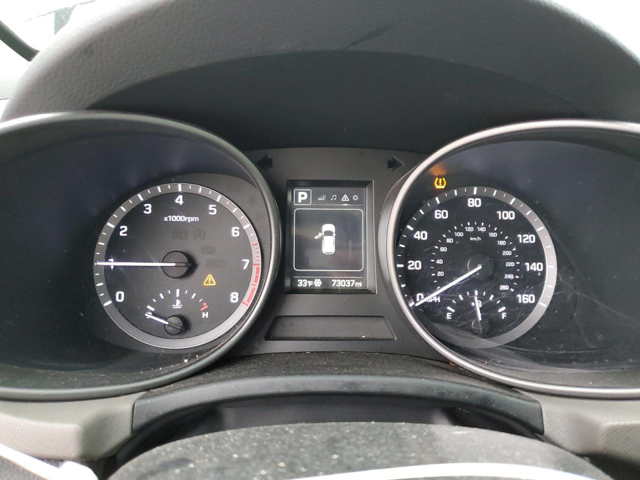 2018 Hyundai Santa Fe - Image 9