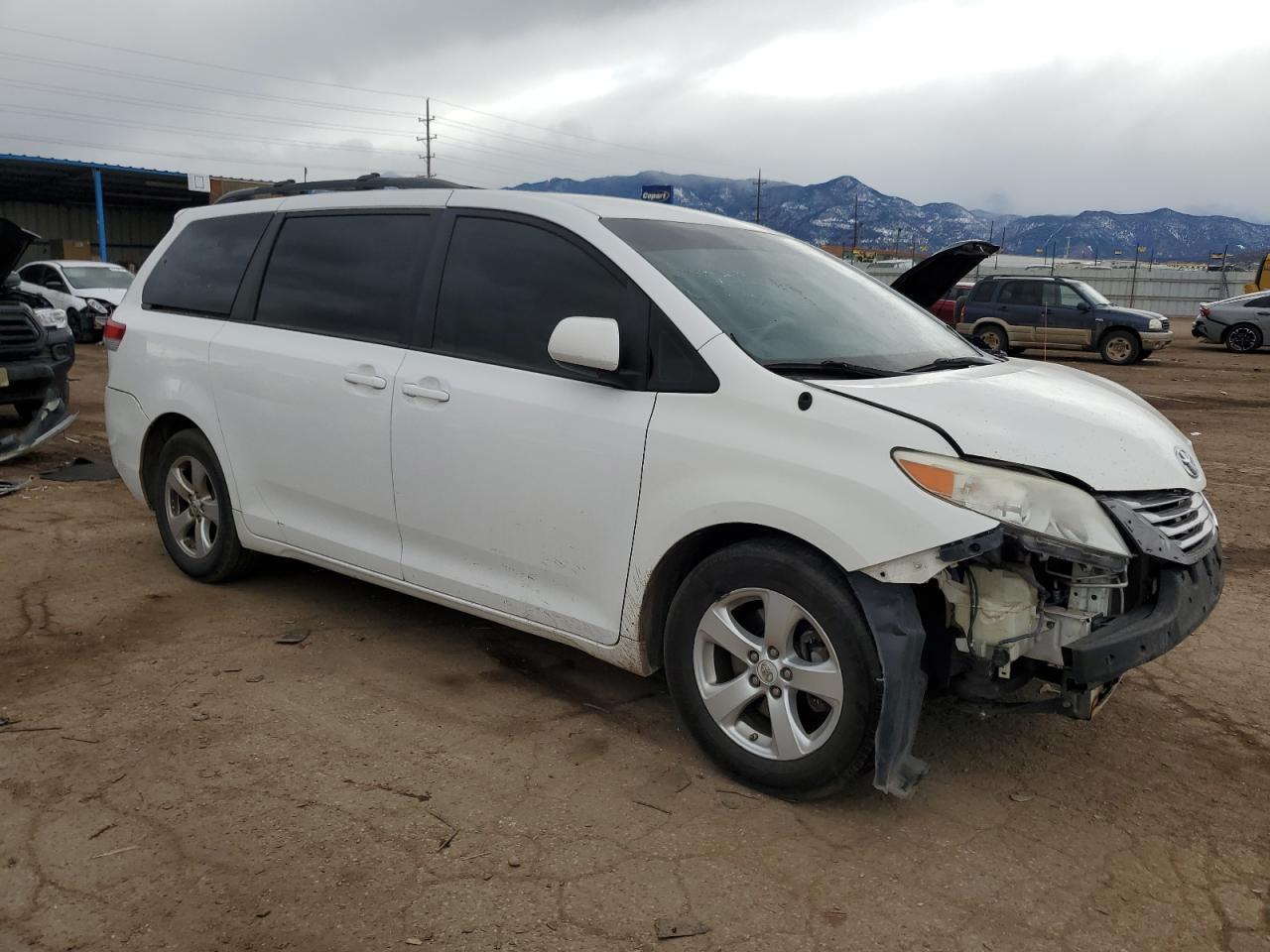 2012 Toyota Sienna - Image 4