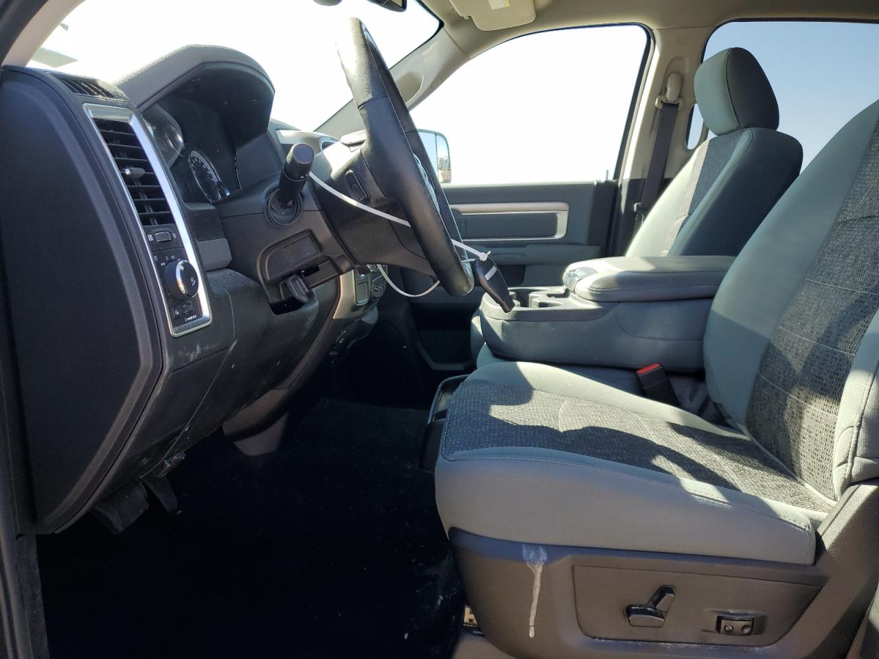 2019 RAM 1500 - Image 7