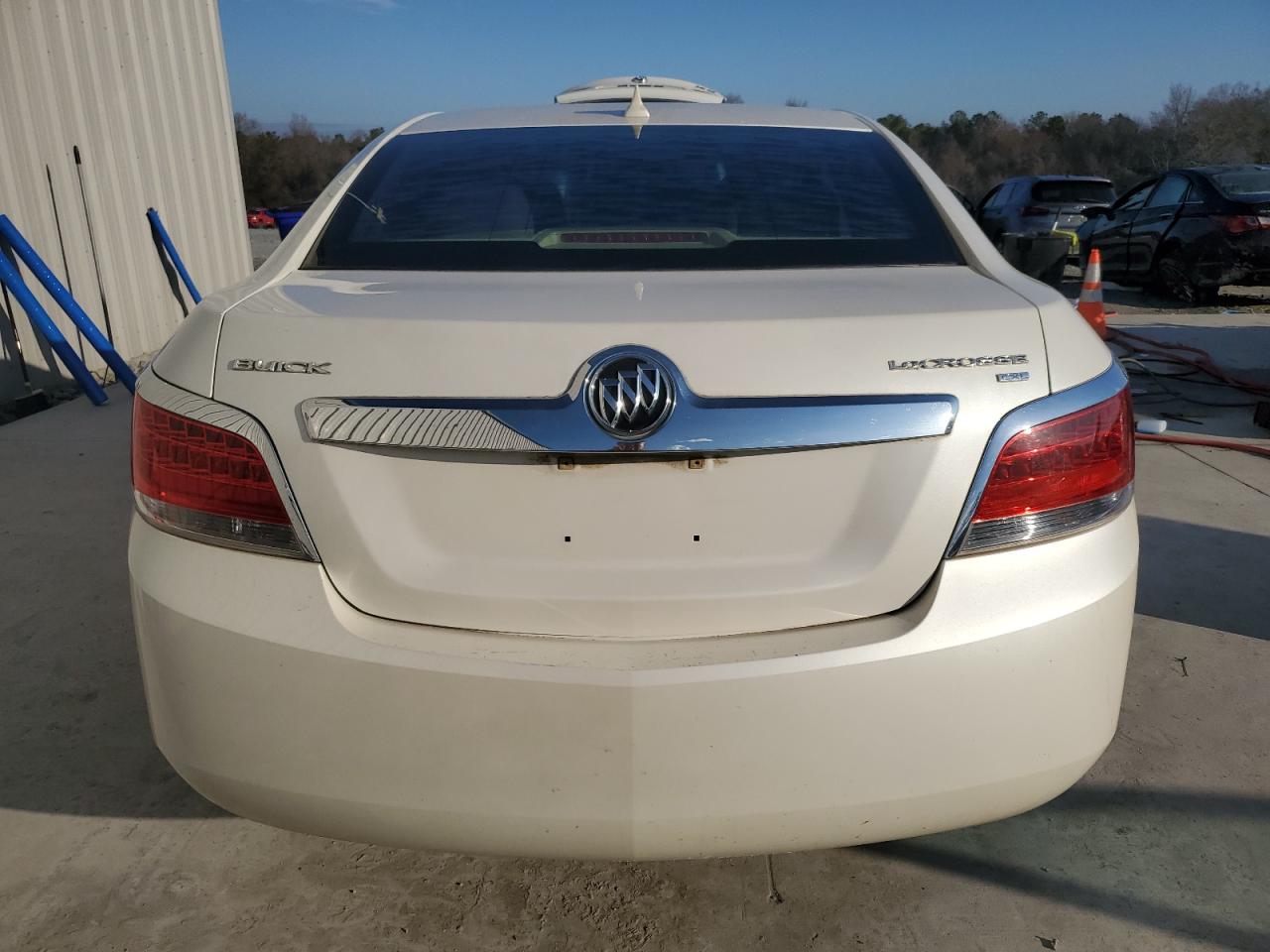 2010 Buick LaCrosse - Image 6