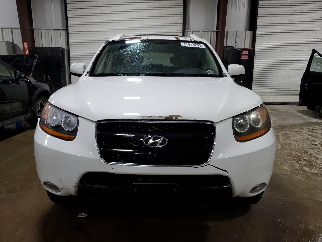 2009 Hyundai Santa Fe - Image 5