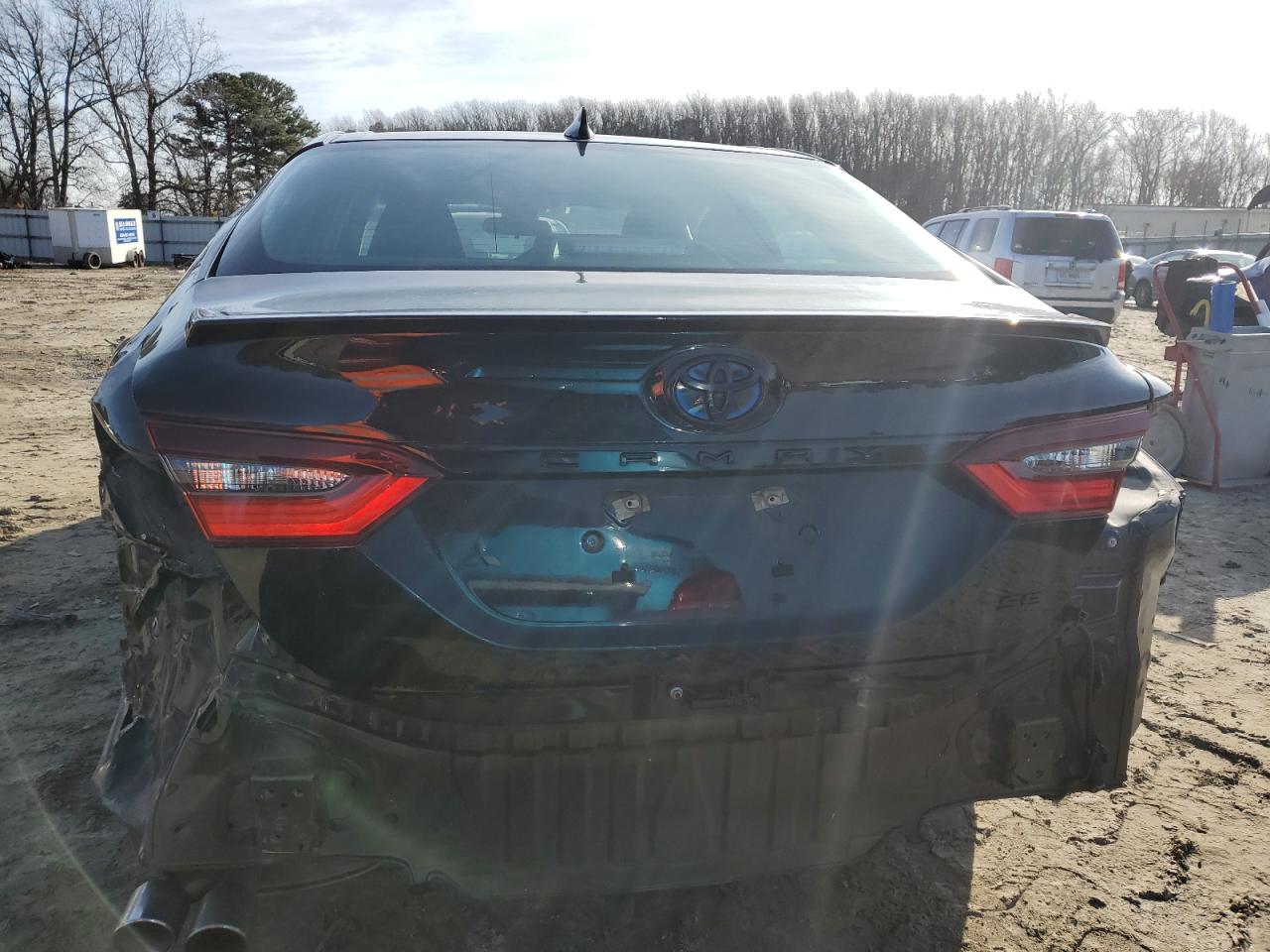 2022 Toyota Camry - Image 6