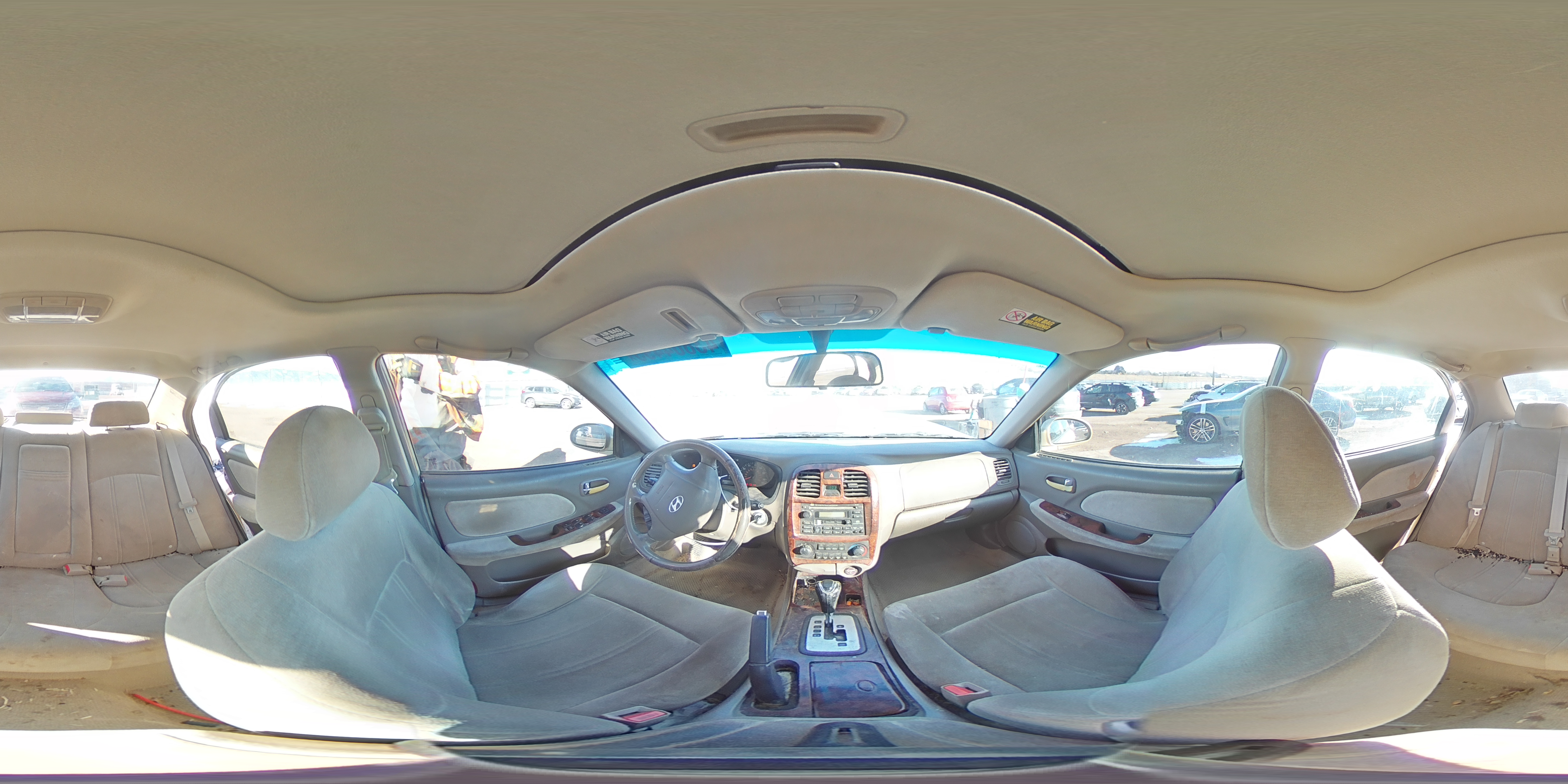 2003 Hyundai Sonata - Image 13