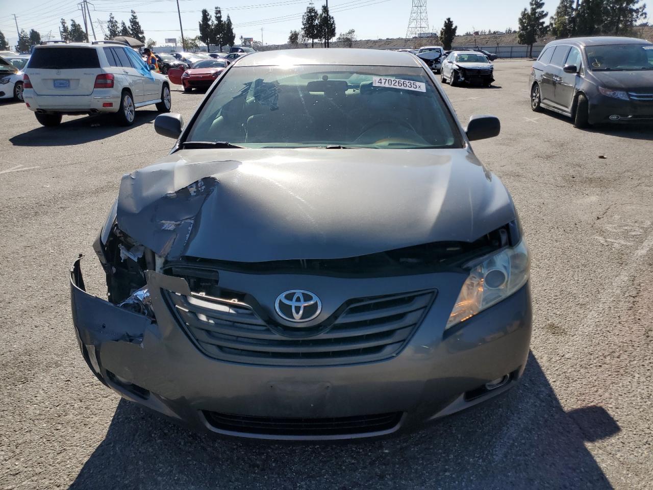 2009 Toyota Camry - Image 5