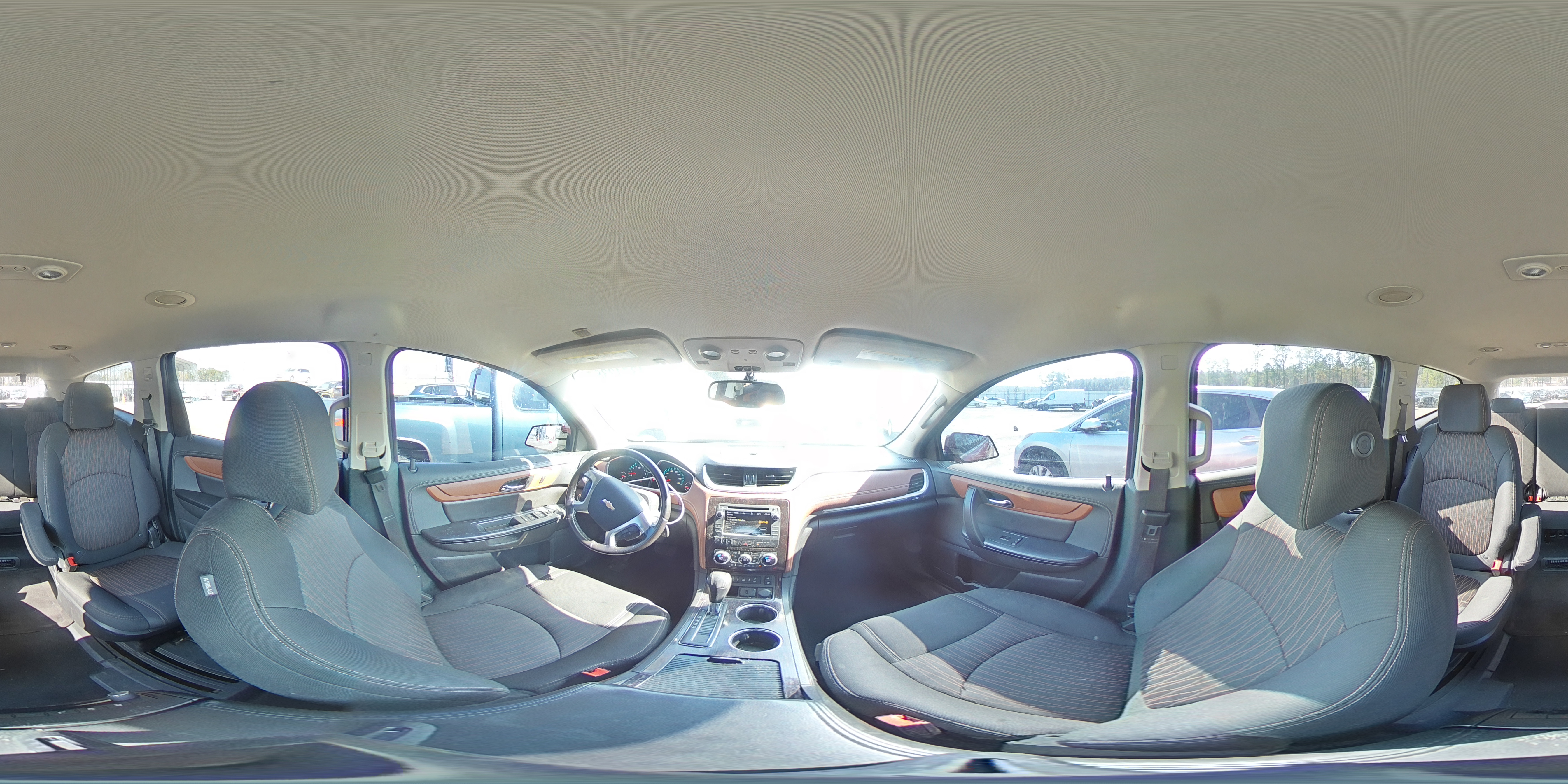2017 Chevrolet Traverse - Image 15