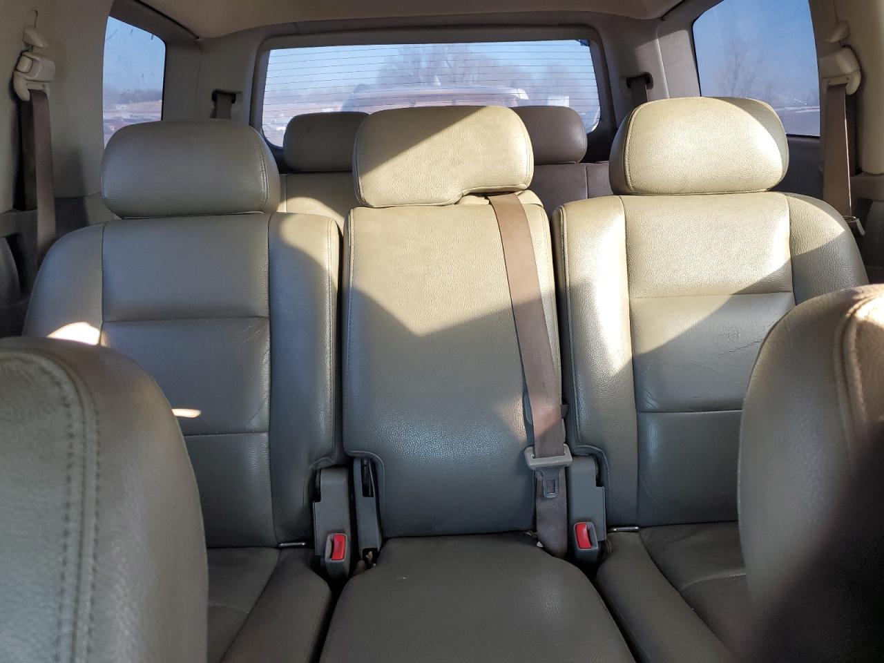 2005 Dodge Durango - Image 10