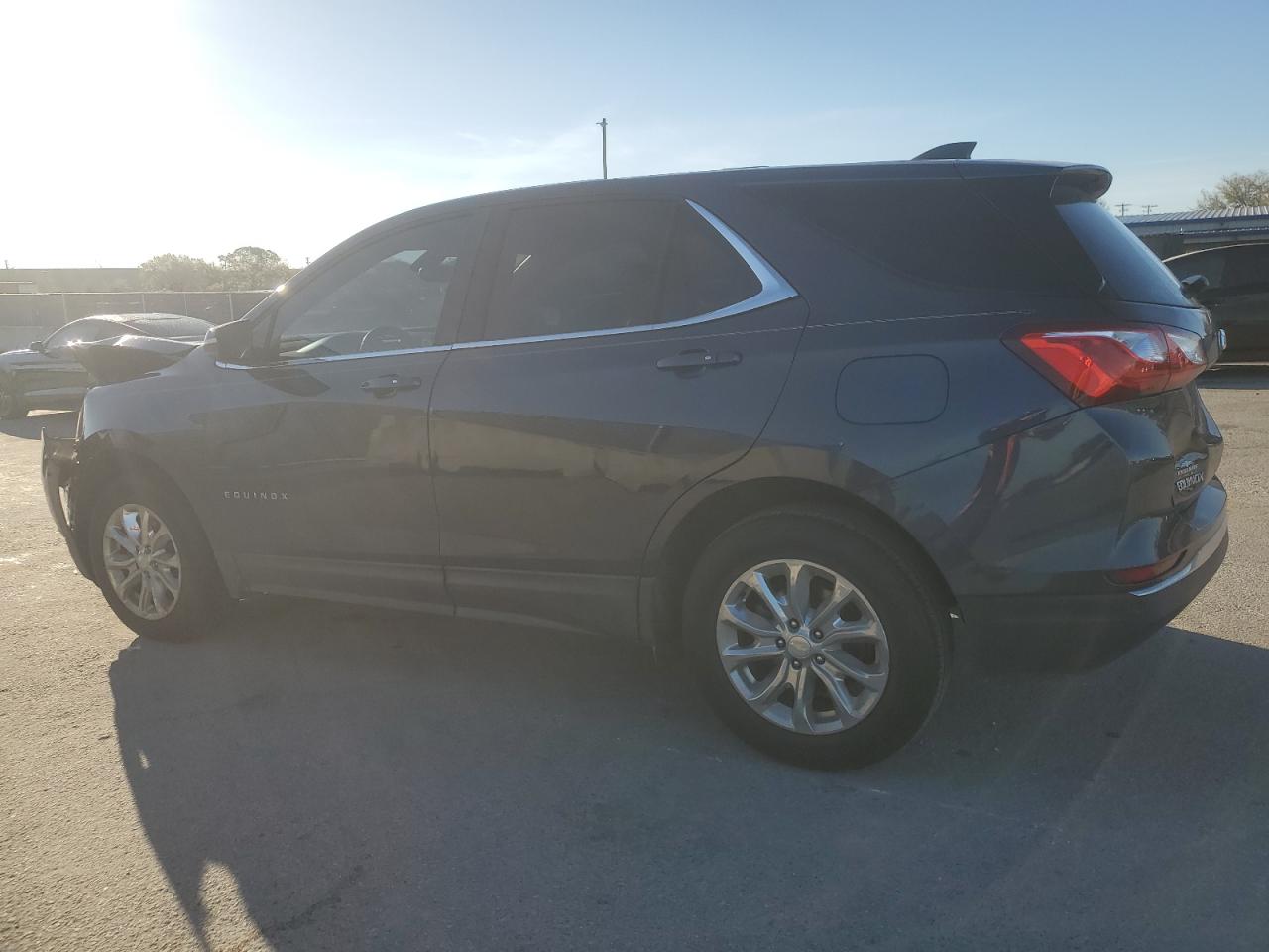 2018 Chevrolet Equinox - Image 2