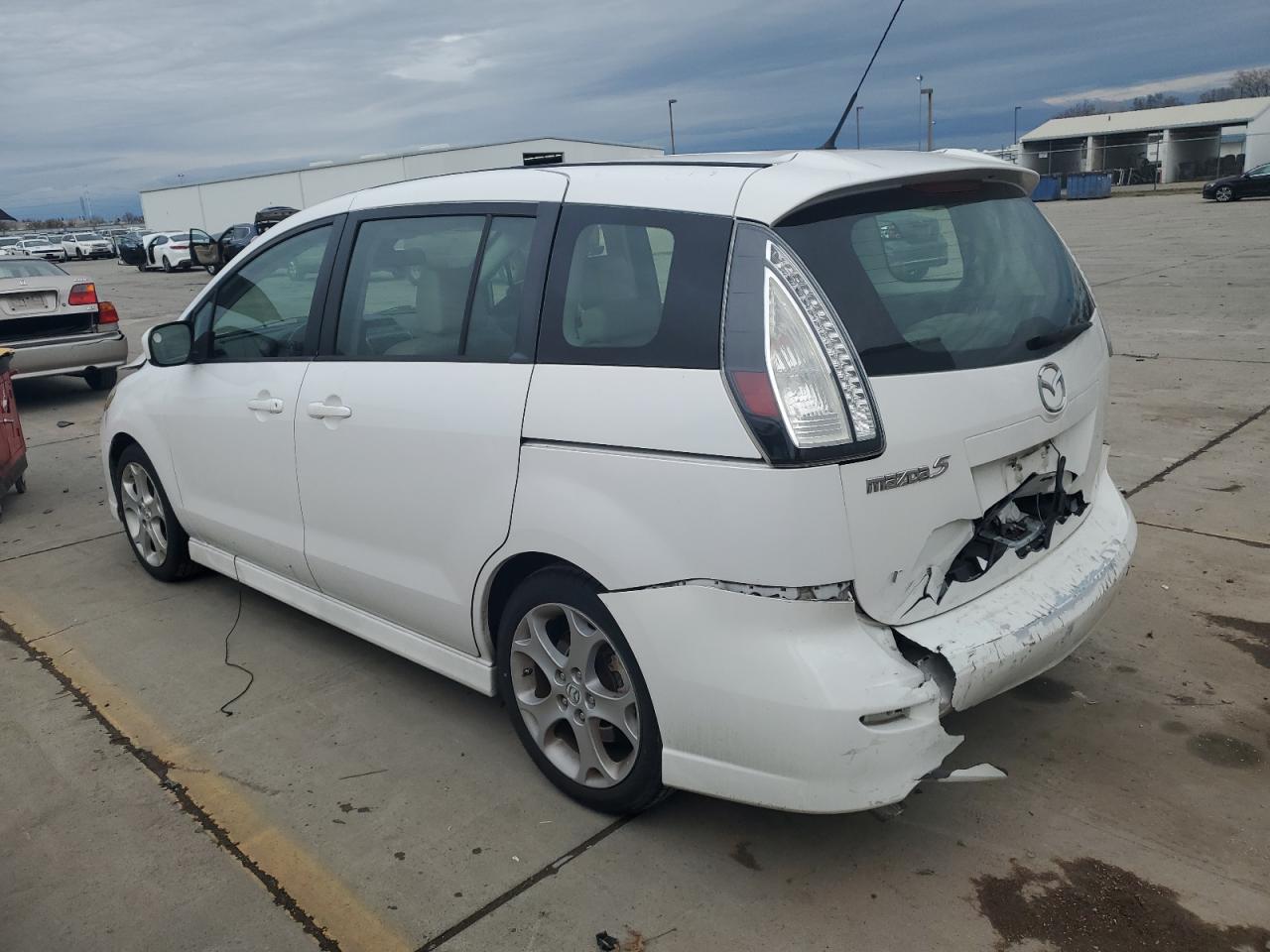 2010 Mazda 5 - Image 2