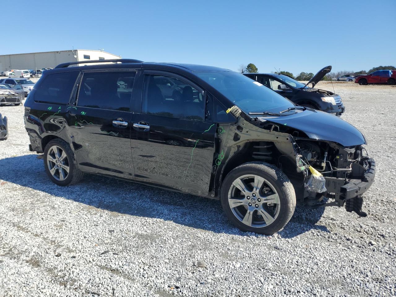 2018 Toyota Sienna - Image 4