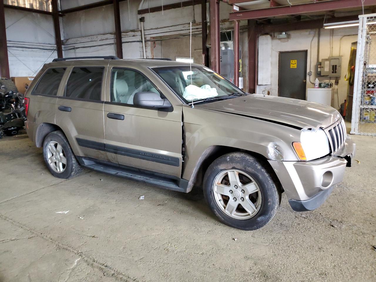 2006 Jeep Grand Cherokee - Image 4